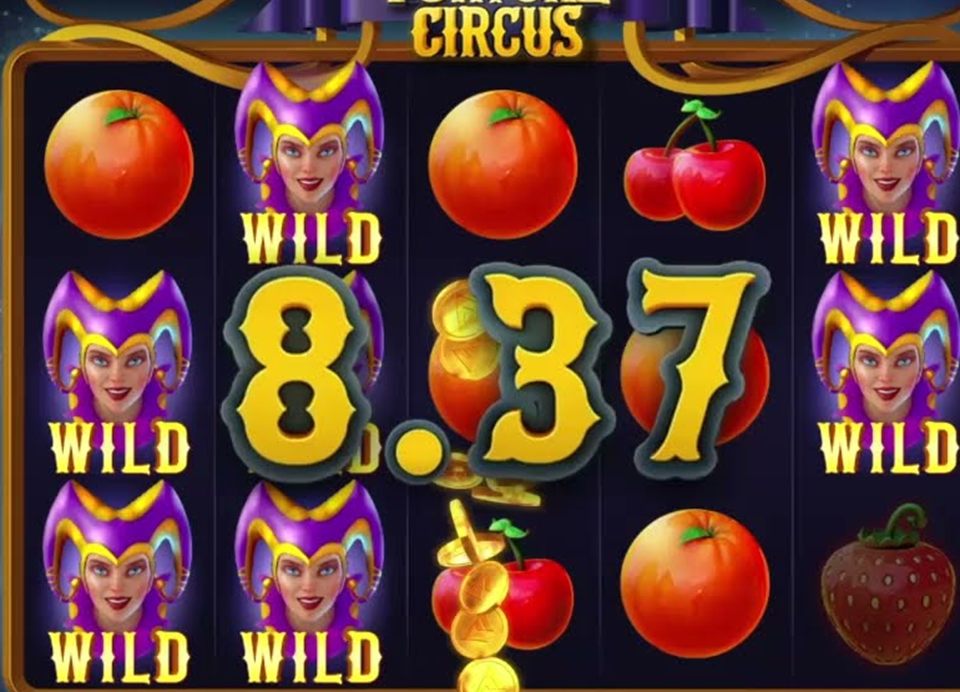 Jester wilds stacked across the reels with a win flashing in the centre, the key feature of the Fortune Circus slot Canada players spin