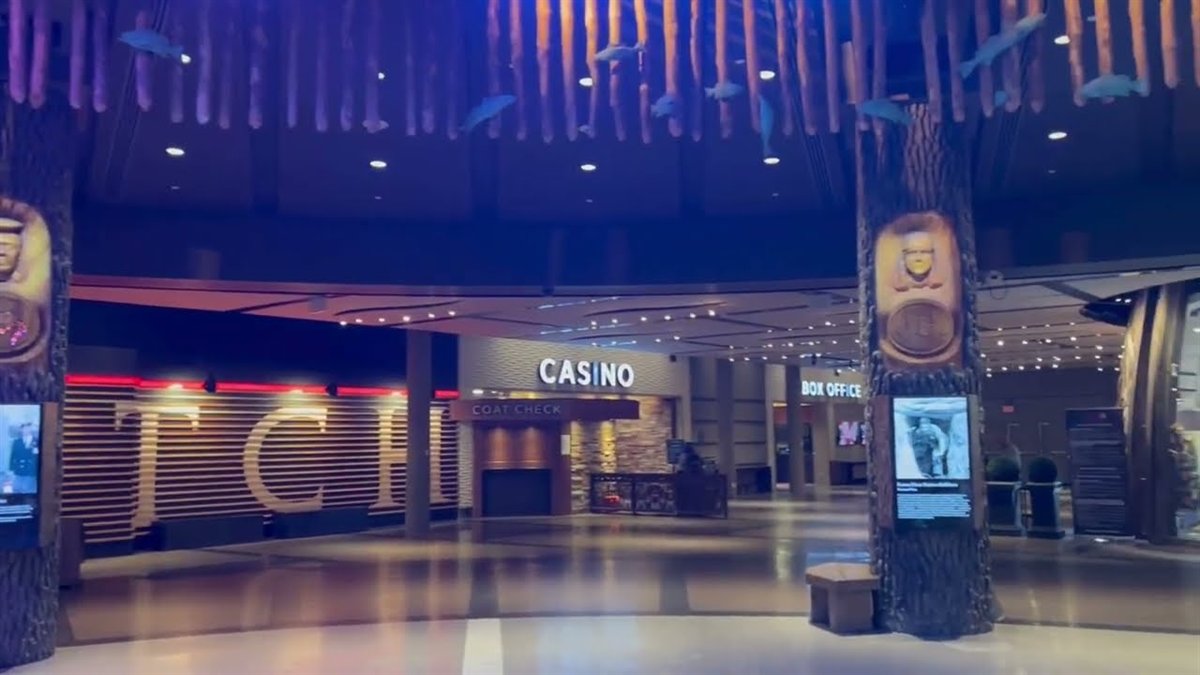 Casino Rama lobby with the box office and the casino entrance